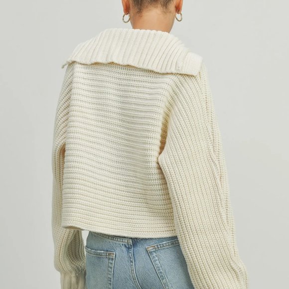 NEW - I'M THE DRAMA COLLAR V NECK SWEATER - Picture 6 of 9